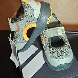 adidas Kids Green and Orange Sandals Terrex Captain Toey Sandals Size 5K New
